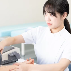 実習を行う学生